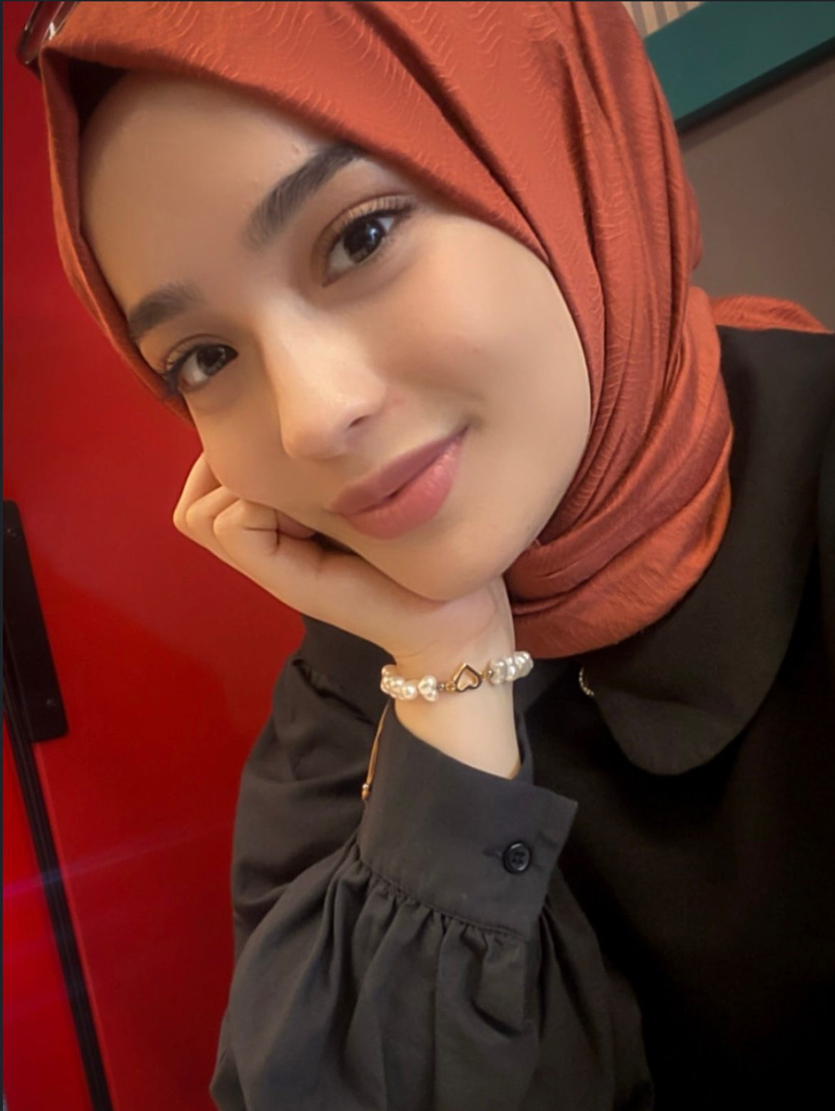 Aktepe Başarıyı Elde Etmiş Kadın Bayan Escort Seda