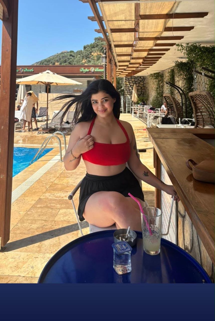 Yoluklar Bilinçli Kadın Bayan Escort Sevinç