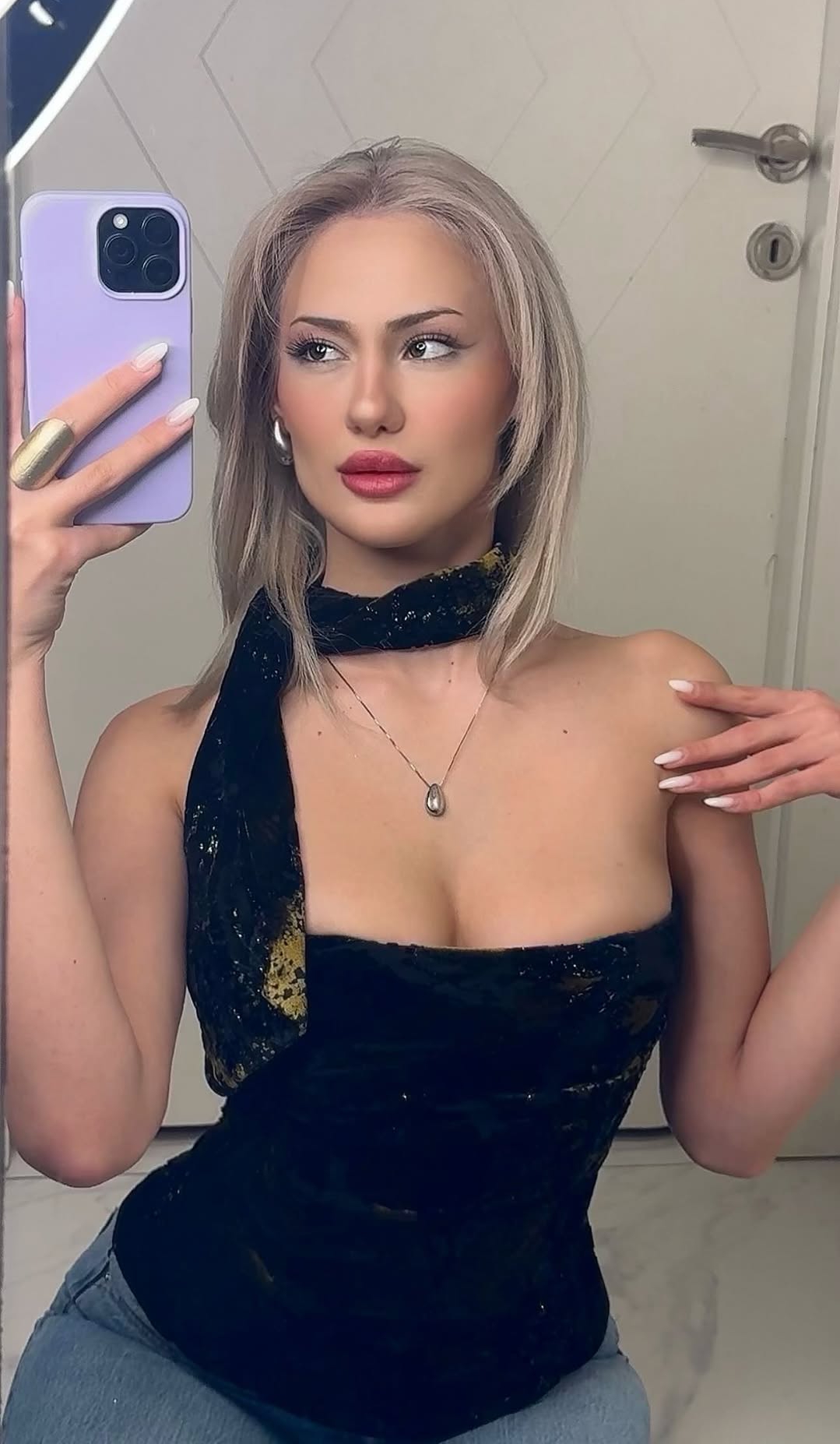 Sugediği Güzel Gülüşlü Partner Escort Bayan Gülce